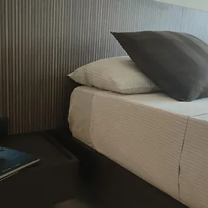 Apartament Velasca, Mediolan