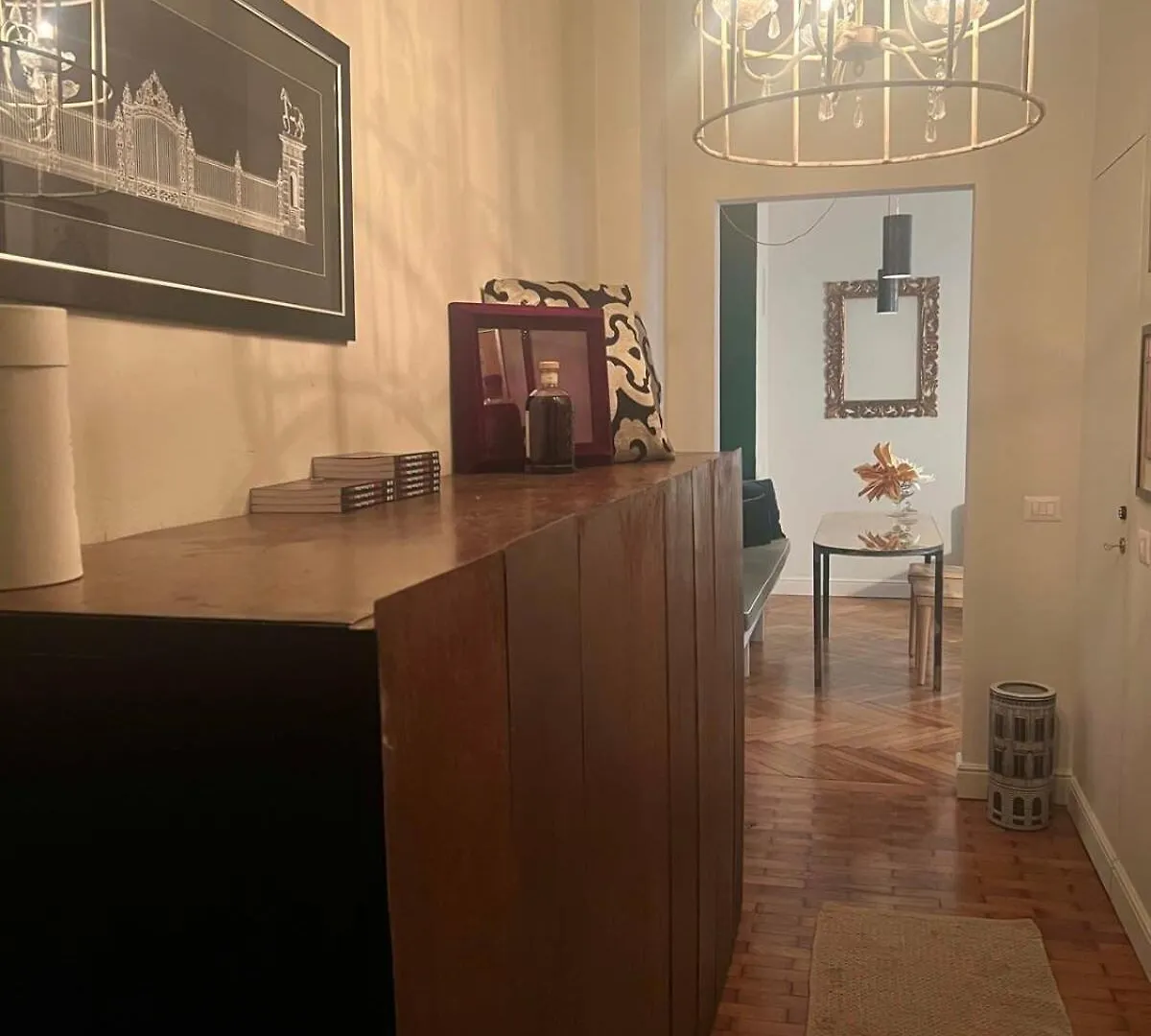 Arts At Central Station Milan Apartment